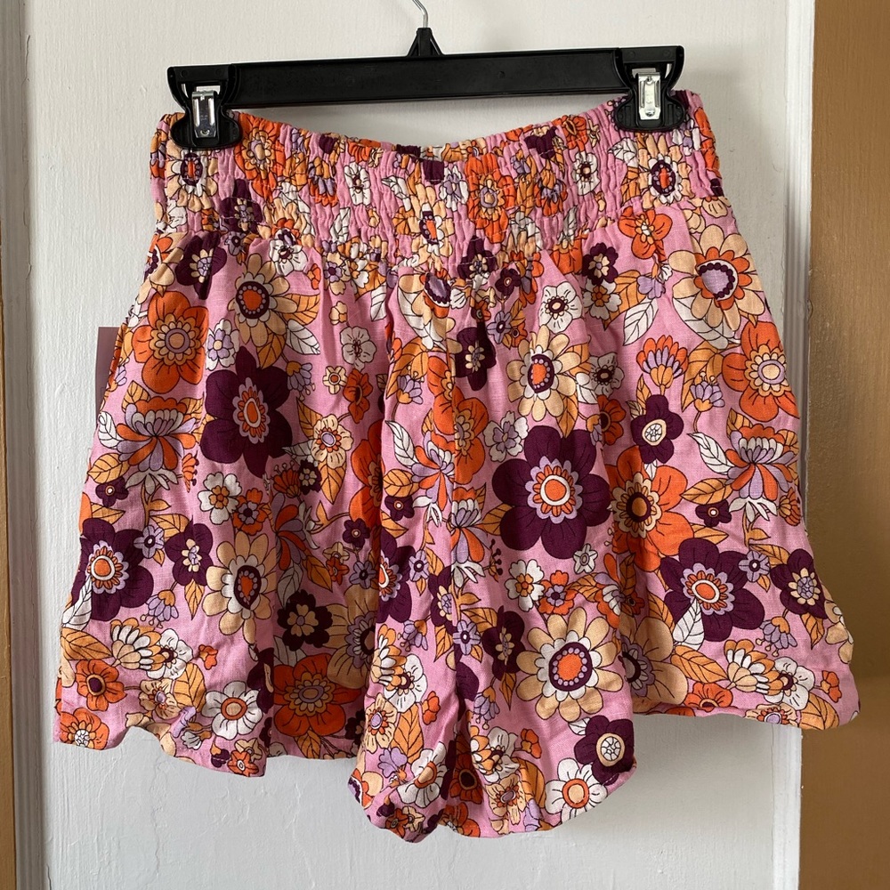 Retro 90s/70s floral shorts